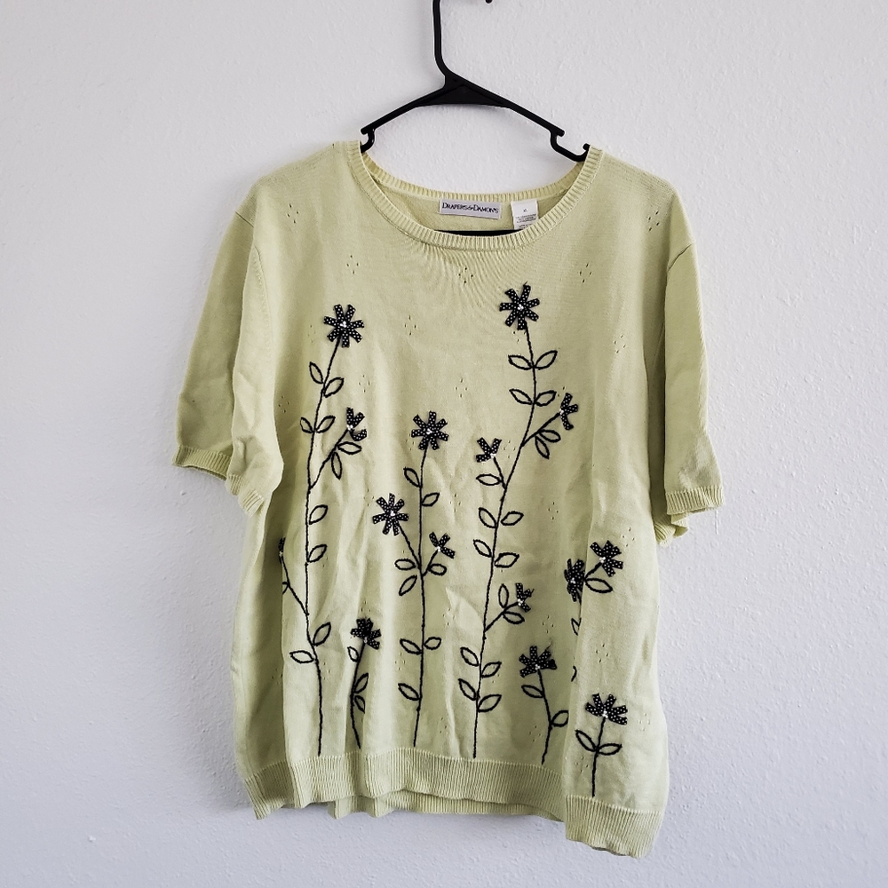 Draper's & Damon's Light Lime Green Sweater Top